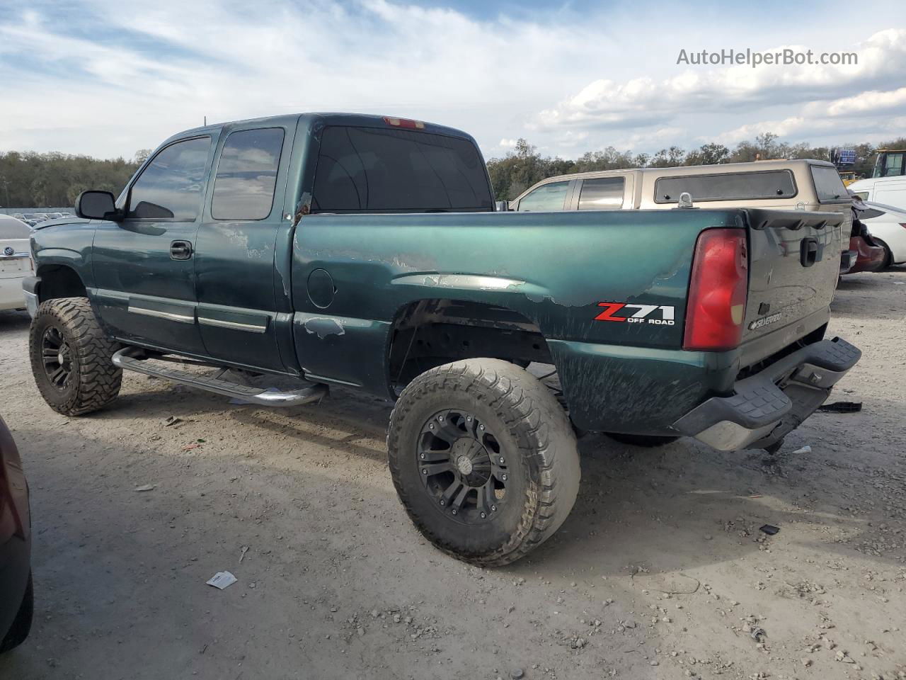 2003 Chevrolet Silverado K1500 Зеленый vin: 2GCEK19T531395952