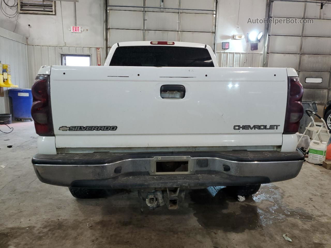 2003 Chevrolet Silverado K1500 White vin: 2GCEK19TX31105088