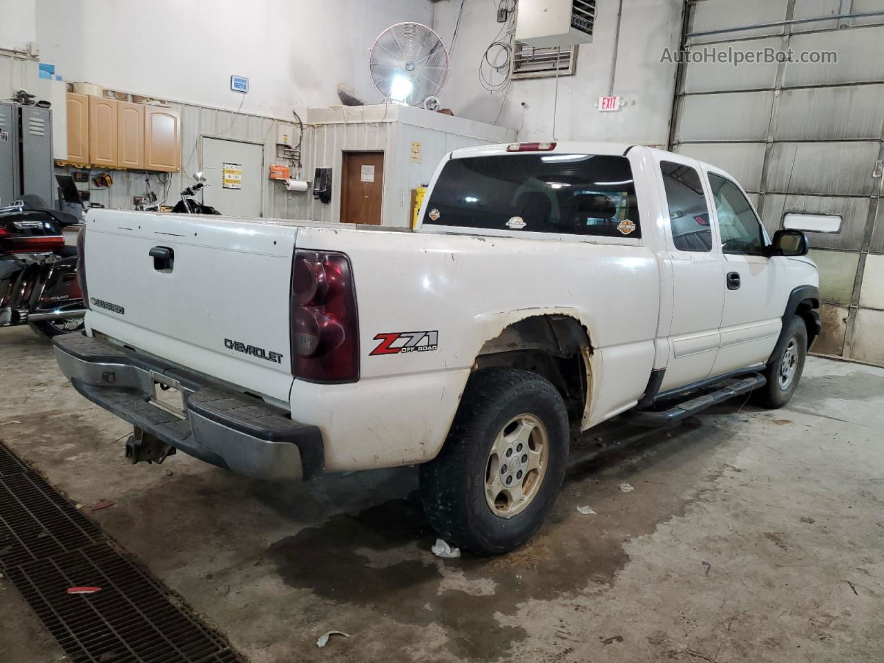 2003 Chevrolet Silverado K1500 White vin: 2GCEK19TX31105088