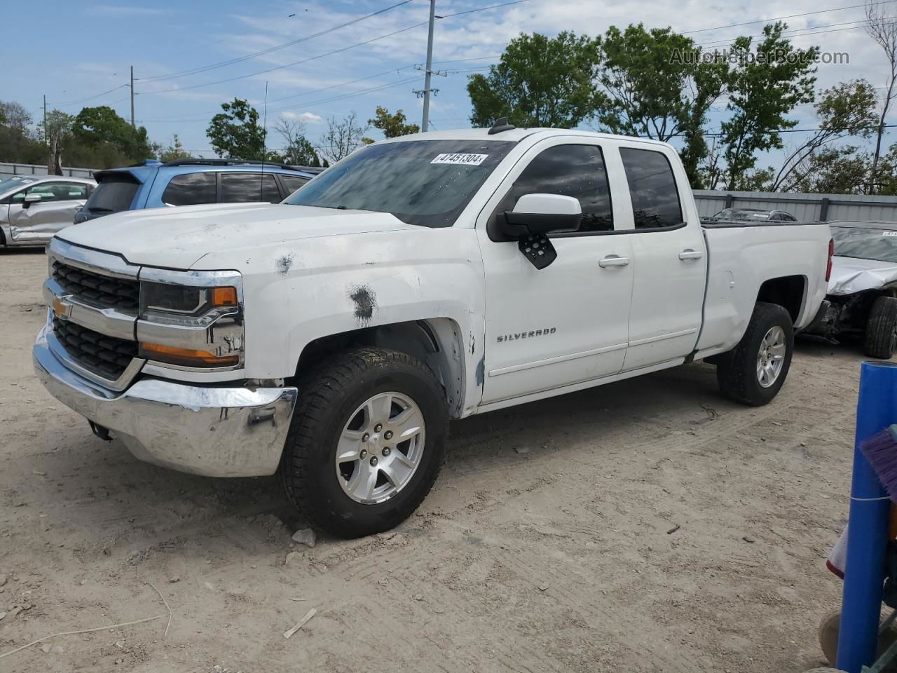 2019 Chevrolet Silverado Ld C1500 Lt White vin: 2GCRCPEC7K1109900