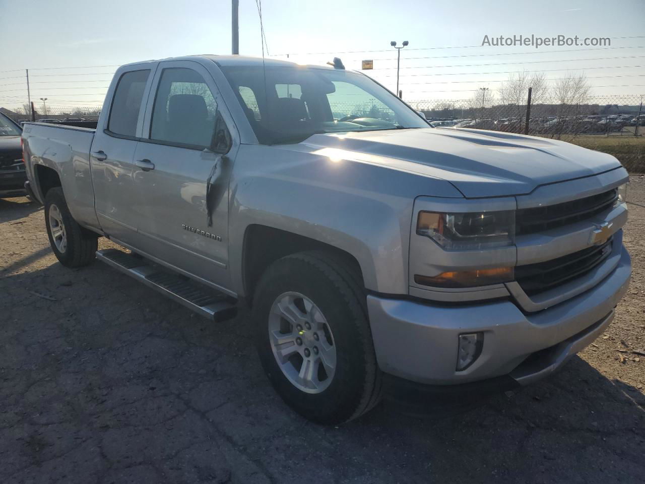 2019 Chevrolet Silverado Ld K1500 Lt Silver vin: 2GCVKPEC8K1179827