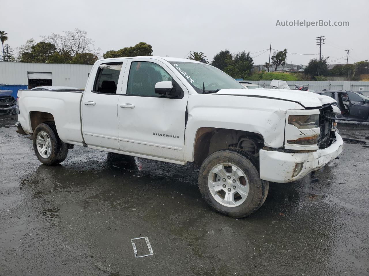 2018 Chevrolet Silverado K1500 Lt Белый vin: 2GCVKREC3J1108724