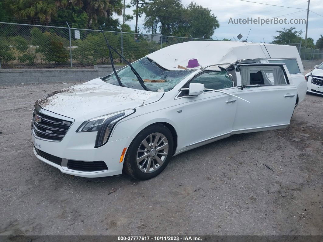 2019 Cadillac Xts B9q Coachbuilder Funeral Coach White vin: 2GEXG7U38K9500978