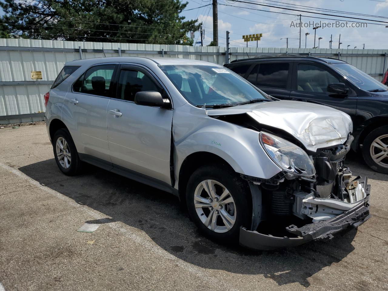 2017 Chevrolet Equinox Ls Серебряный vin: 2GNALBEK1H1586524