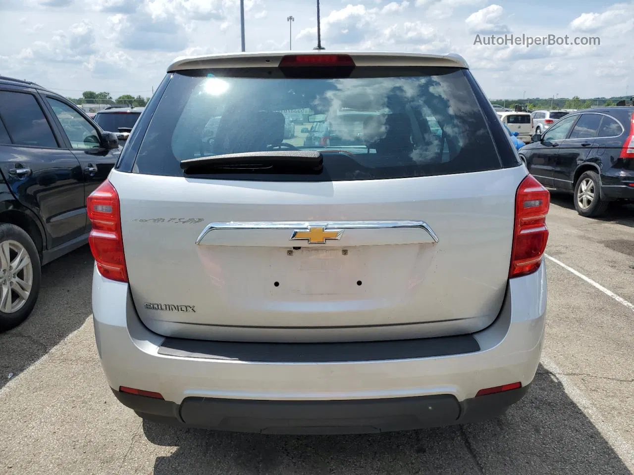 2017 Chevrolet Equinox Ls Серебряный vin: 2GNALBEK1H1586524