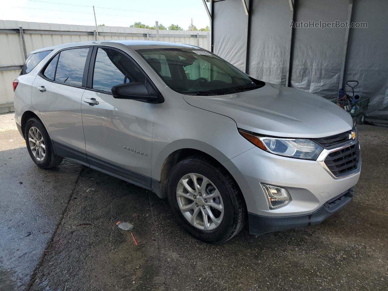 2020 Chevrolet Equinox Silver vin: 2GNAXFEV3L6159976