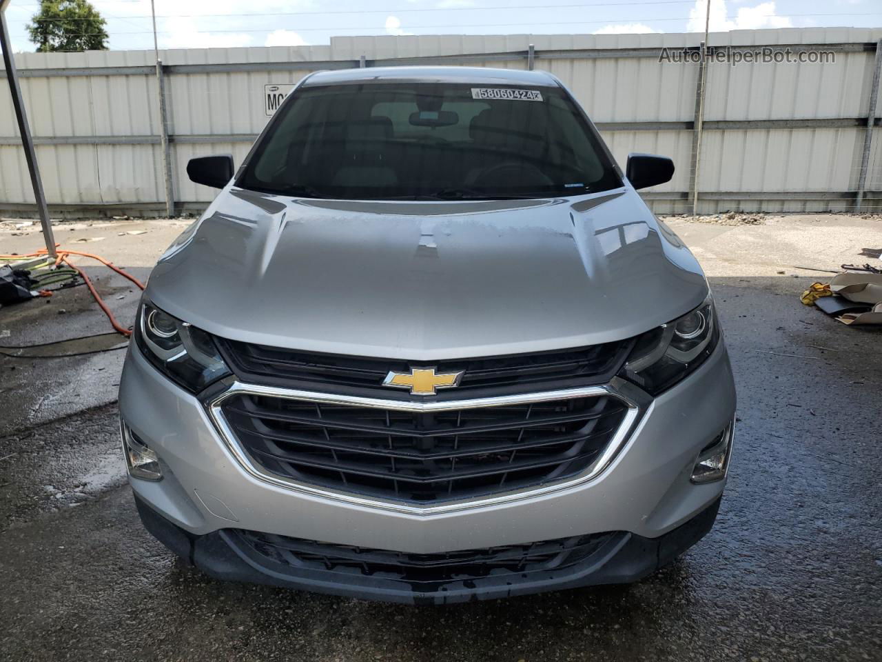 2020 Chevrolet Equinox Silver vin: 2GNAXFEV3L6159976