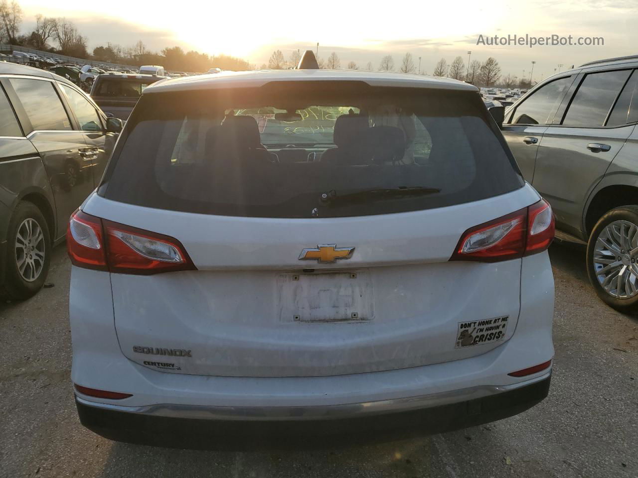 2018 Chevrolet Equinox Ls White vin: 2GNAXHEV4J6133394