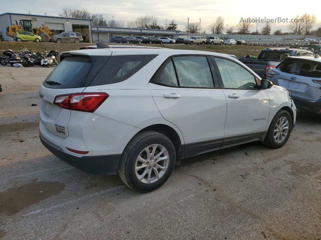 2018 Chevrolet Equinox Ls White vin: 2GNAXHEV4J6133394