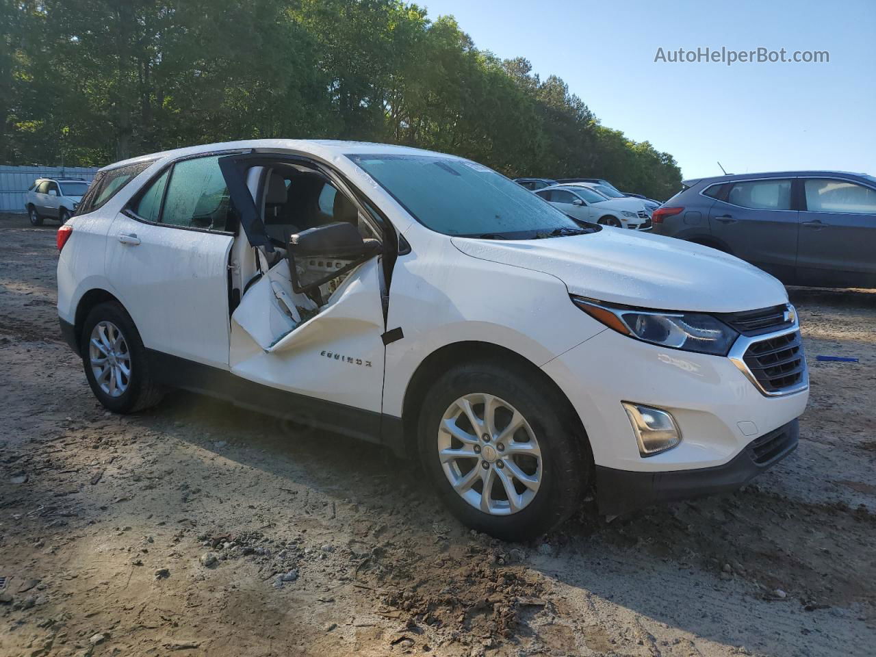 2019 Chevrolet Equinox Ls White vin: 2GNAXHEV5K6142610