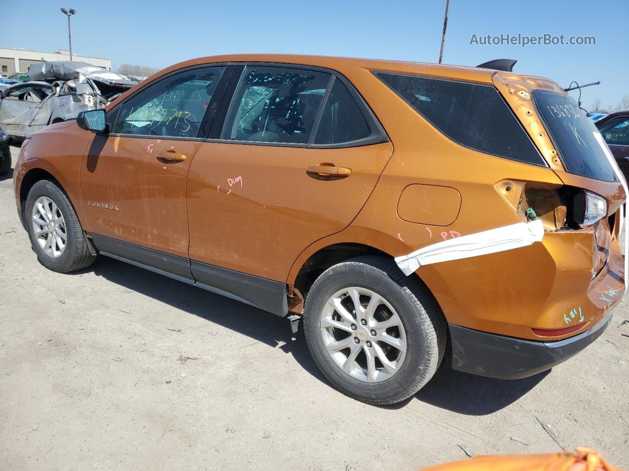 2018 Chevrolet Equinox Ls Orange vin: 2GNAXHEV6J6136832