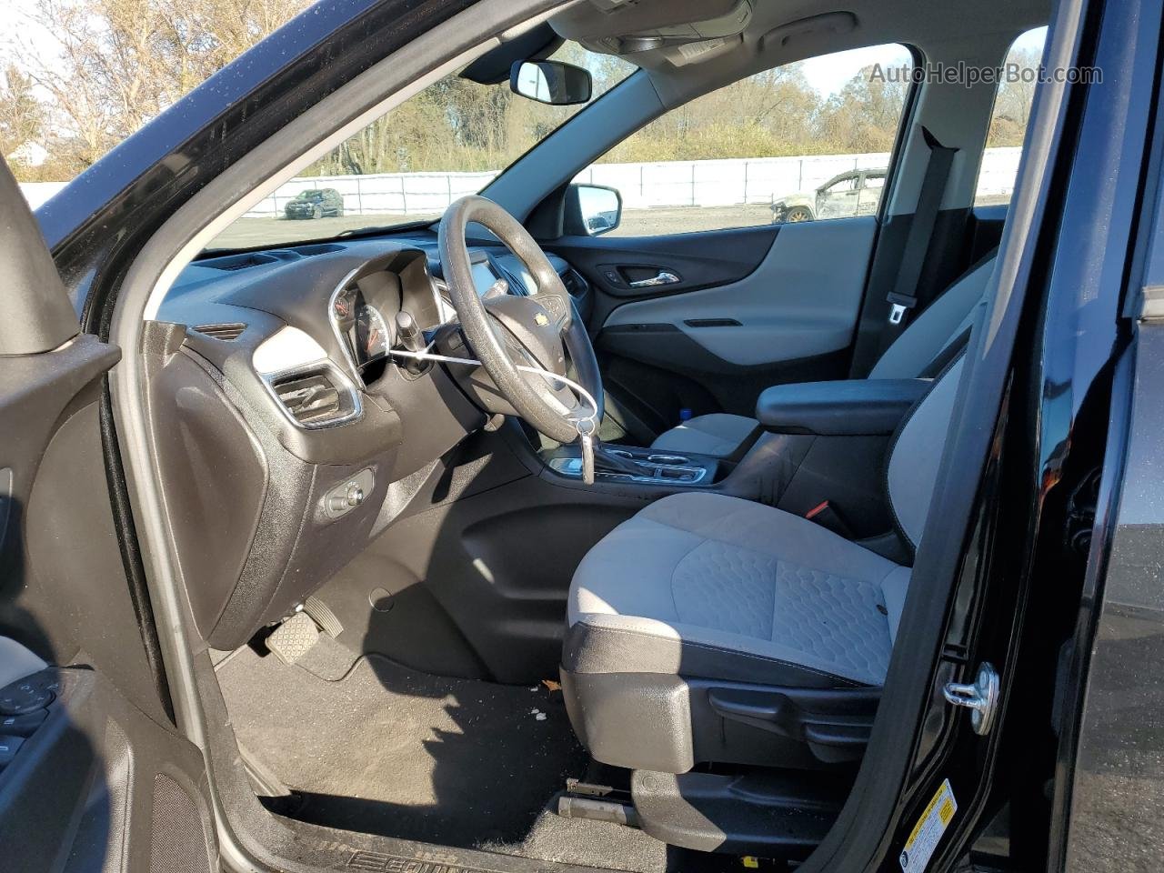 2018 Chevrolet Equinox Ls Черный vin: 2GNAXHEV8J6204354