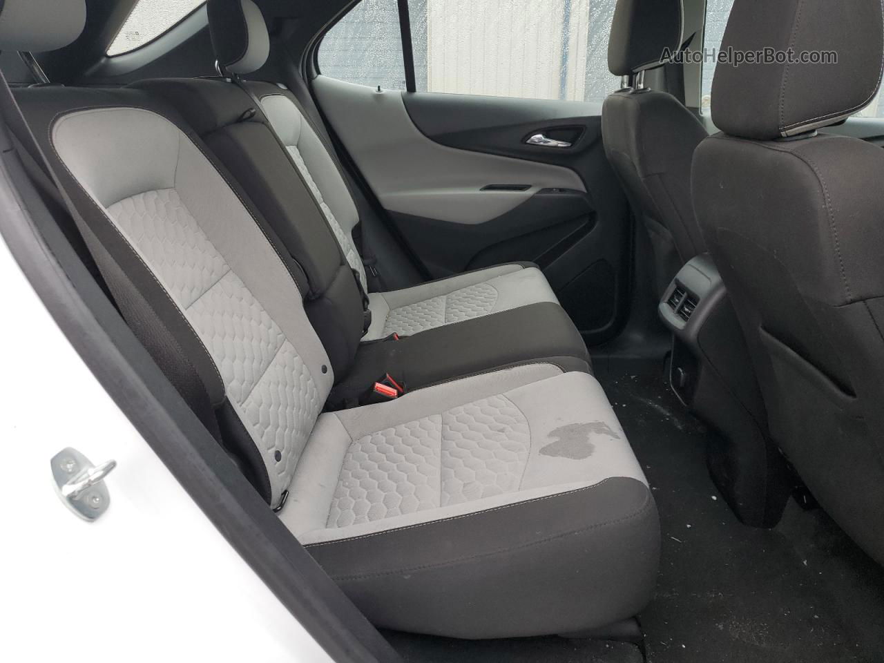 2018 Chevrolet Equinox Ls White vin: 2GNAXHEVXJ6140737