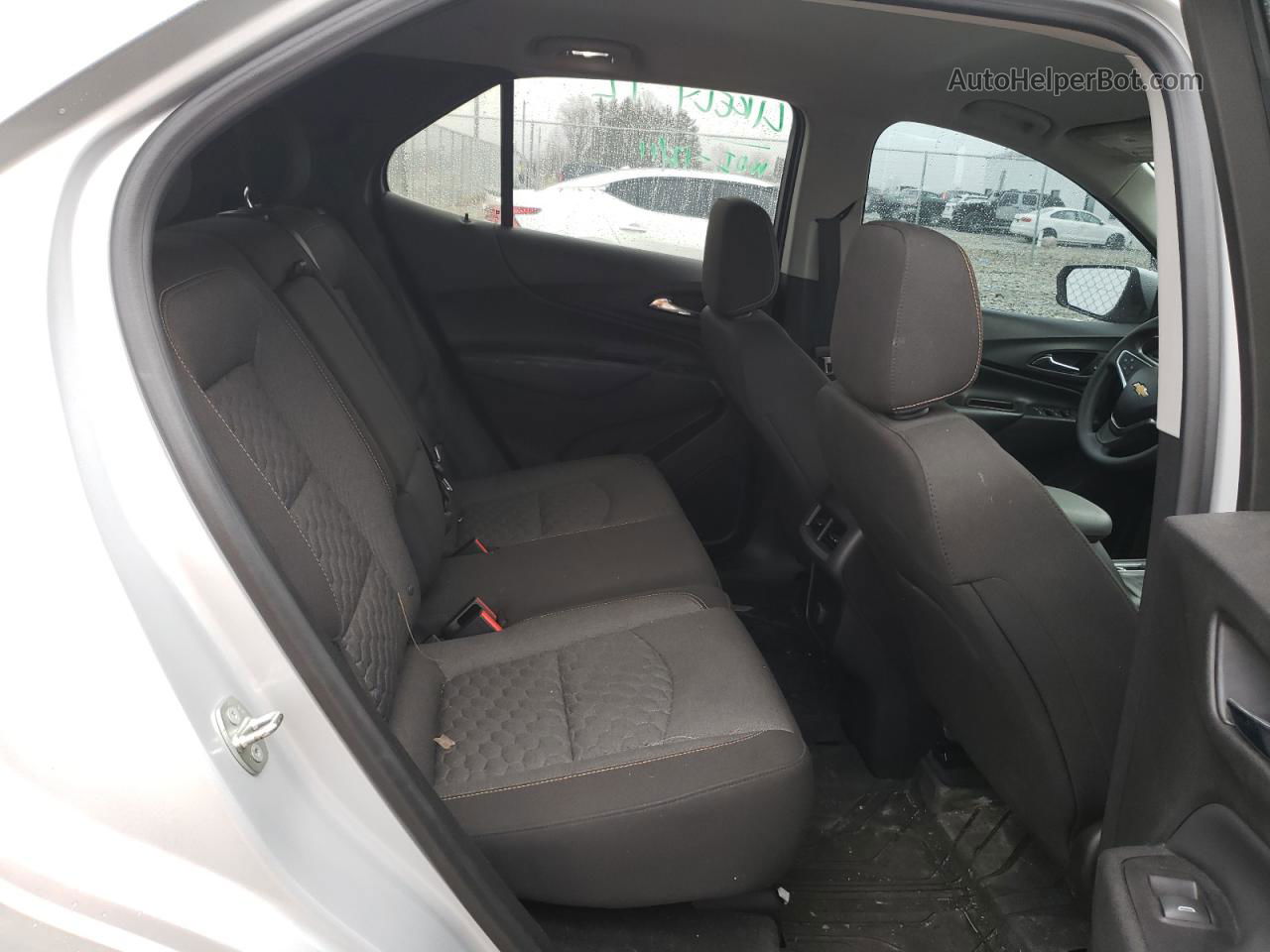 2018 Chevrolet Equinox Lt Серебряный vin: 2GNAXJEV3J6247443