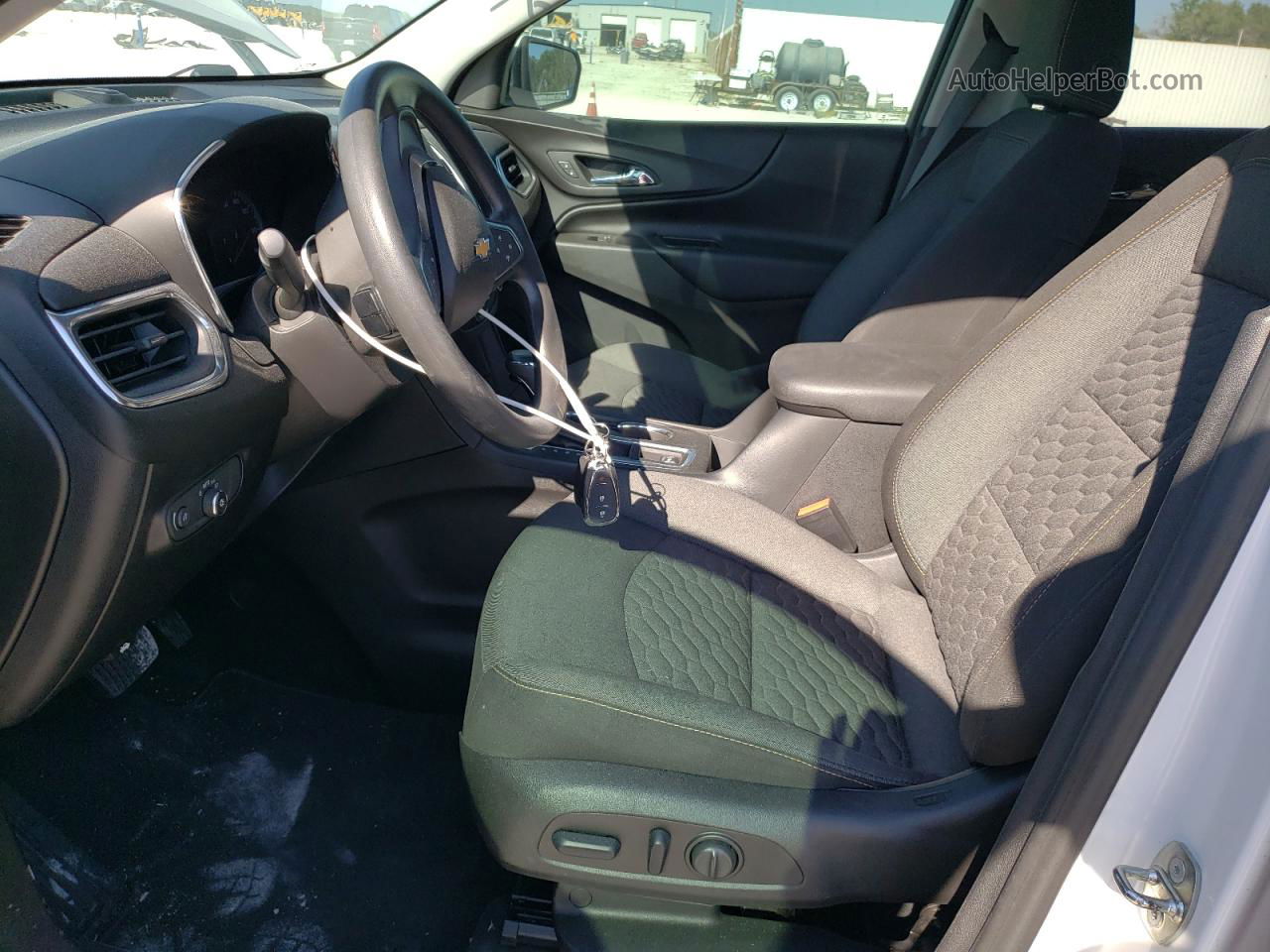 2018 Chevrolet Equinox Lt Белый vin: 2GNAXJEV8J6319835