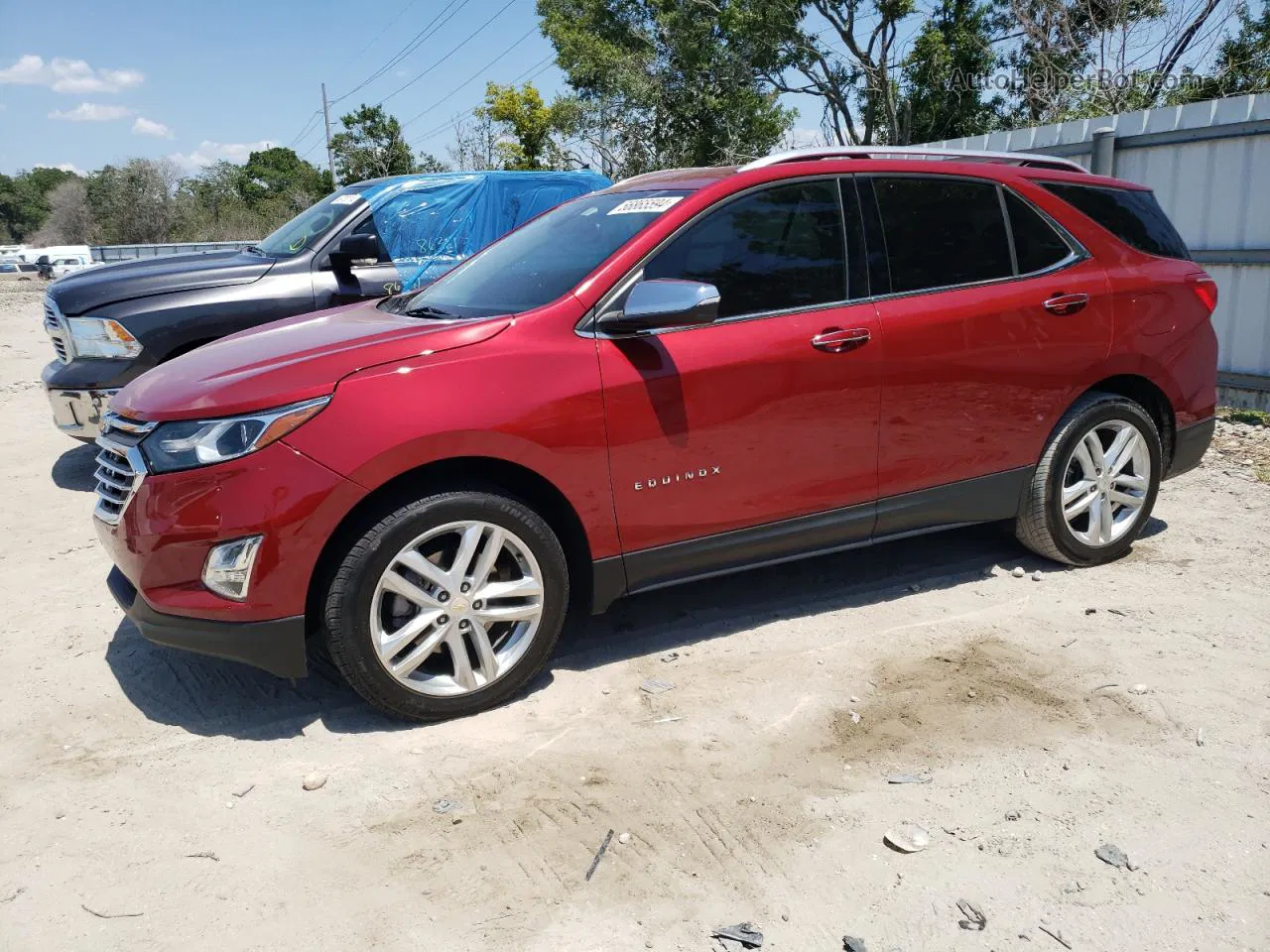 2020 Chevrolet Equinox Premier Red vin: 2GNAXPEX5L6235530