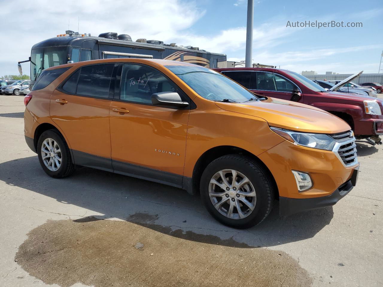 2018 Chevrolet Equinox Ls Orange vin: 2GNAXREV3J6140777