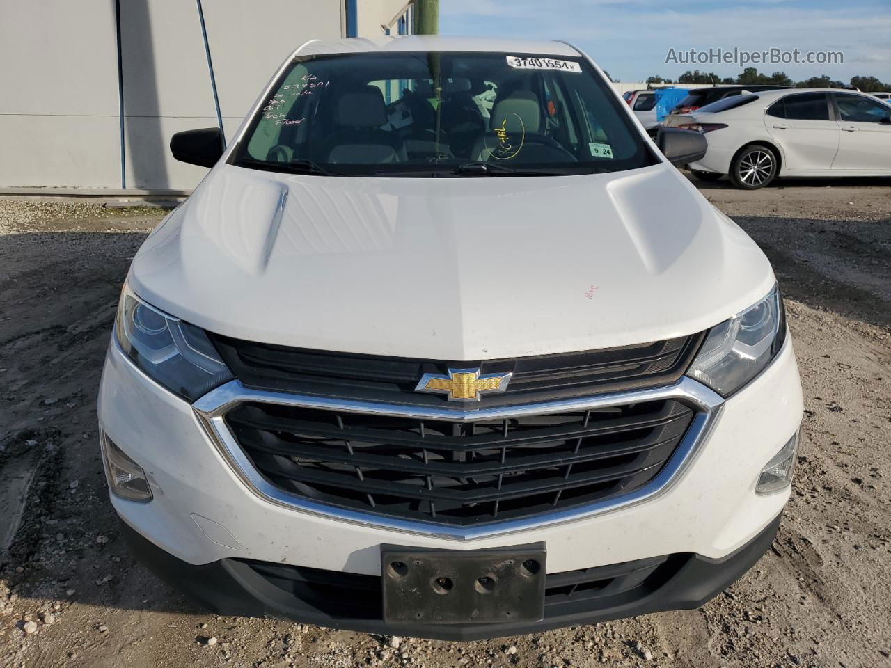 2019 Chevrolet Equinox Ls White vin: 2GNAXSEV9K6296265