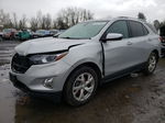 2018 Chevrolet Equinox Premier Серебряный vin: 2GNAXVEV1J6327802