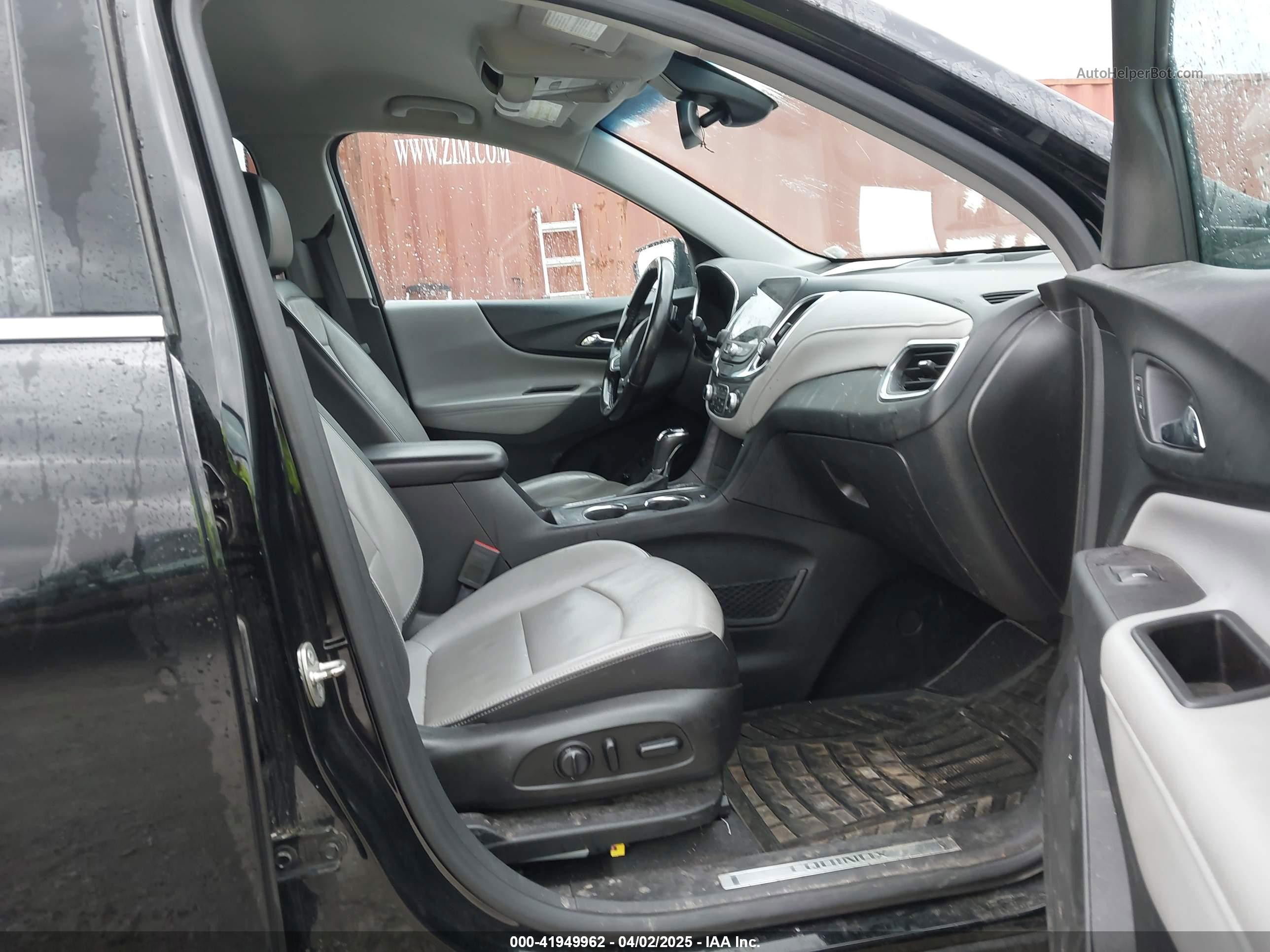 2018 Chevrolet Equinox Premier Black vin: 2GNAXVEV7J6275379