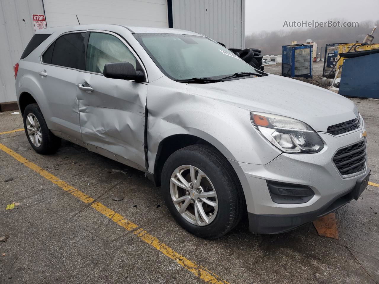 2017 Chevrolet Equinox Ls Серебряный vin: 2GNFLEEK6H6190227