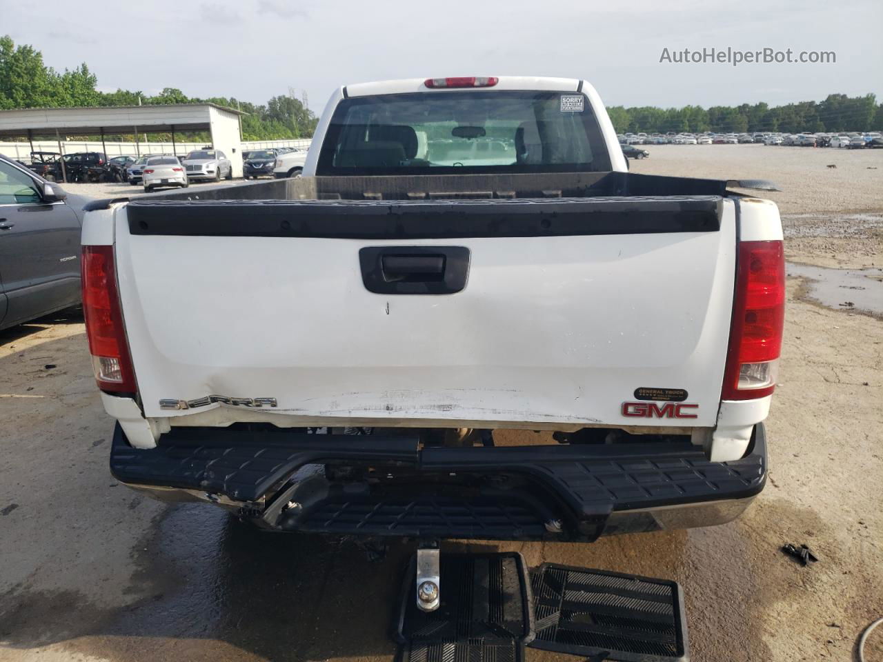 2008 Gmc Sierra C1500 White vin: 2GTEC19C781253087