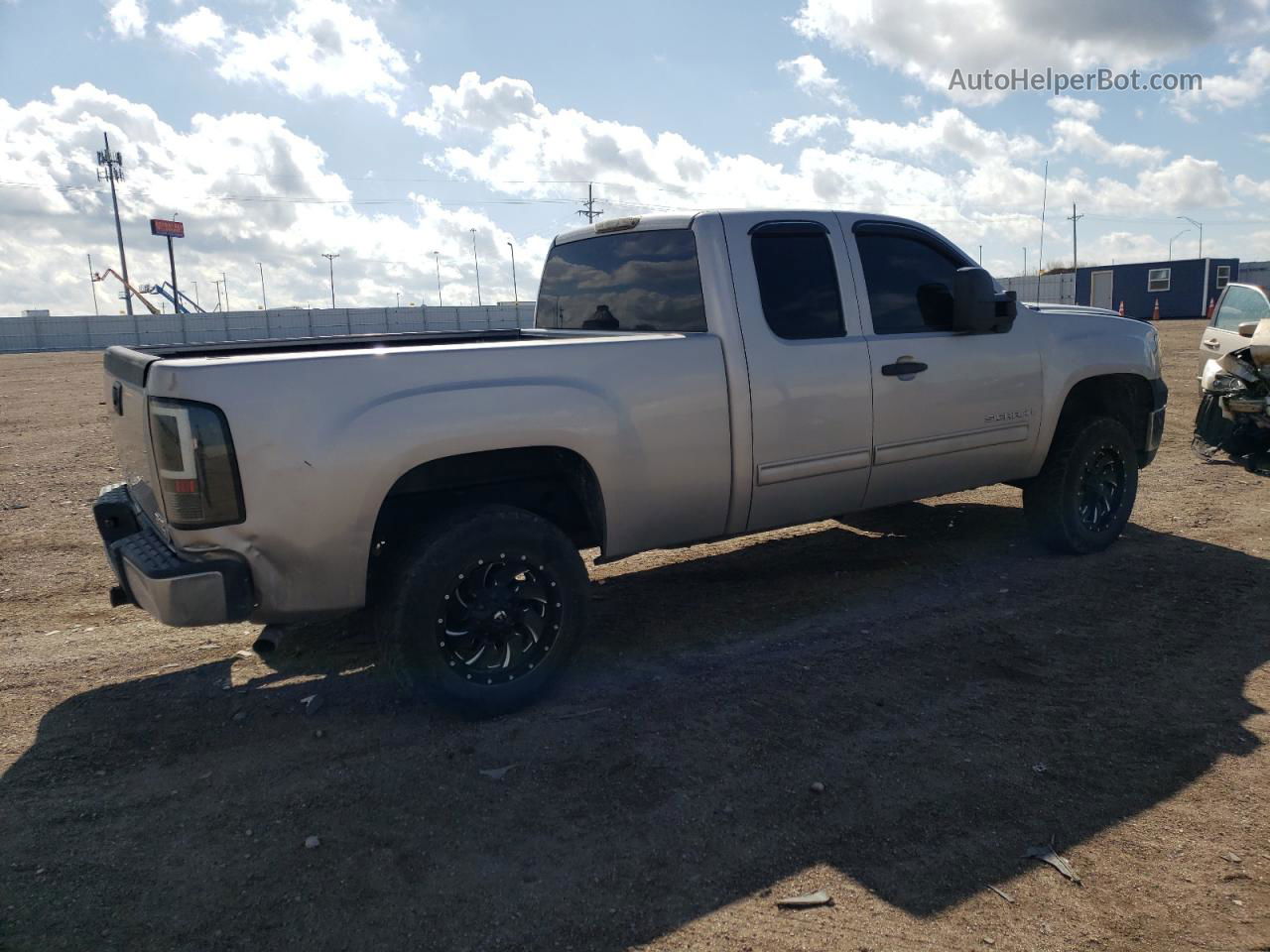 2008 Gmc Sierra C1500 Silver vin: 2GTEC19J181256551