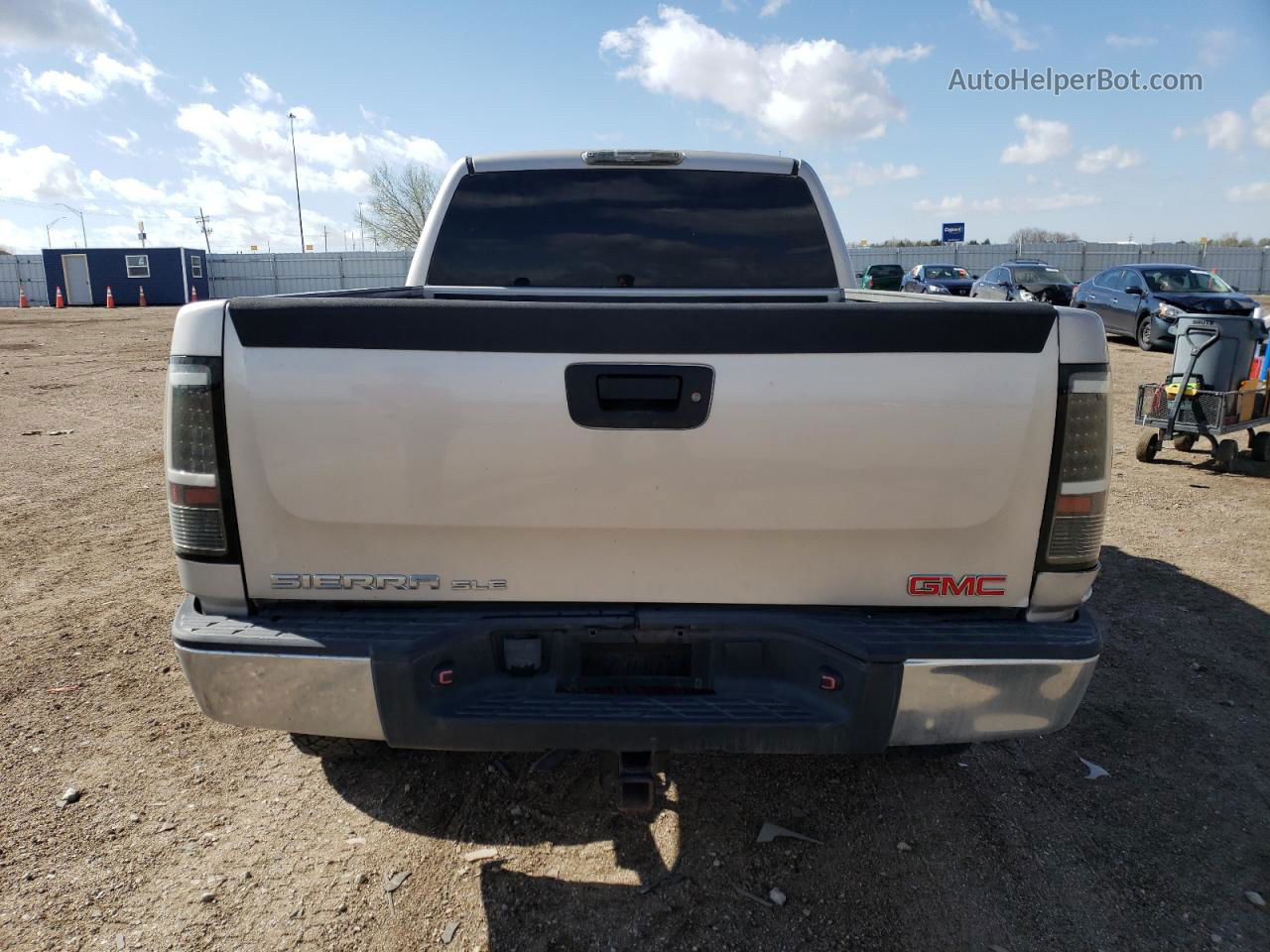 2008 Gmc Sierra C1500 Silver vin: 2GTEC19J181256551