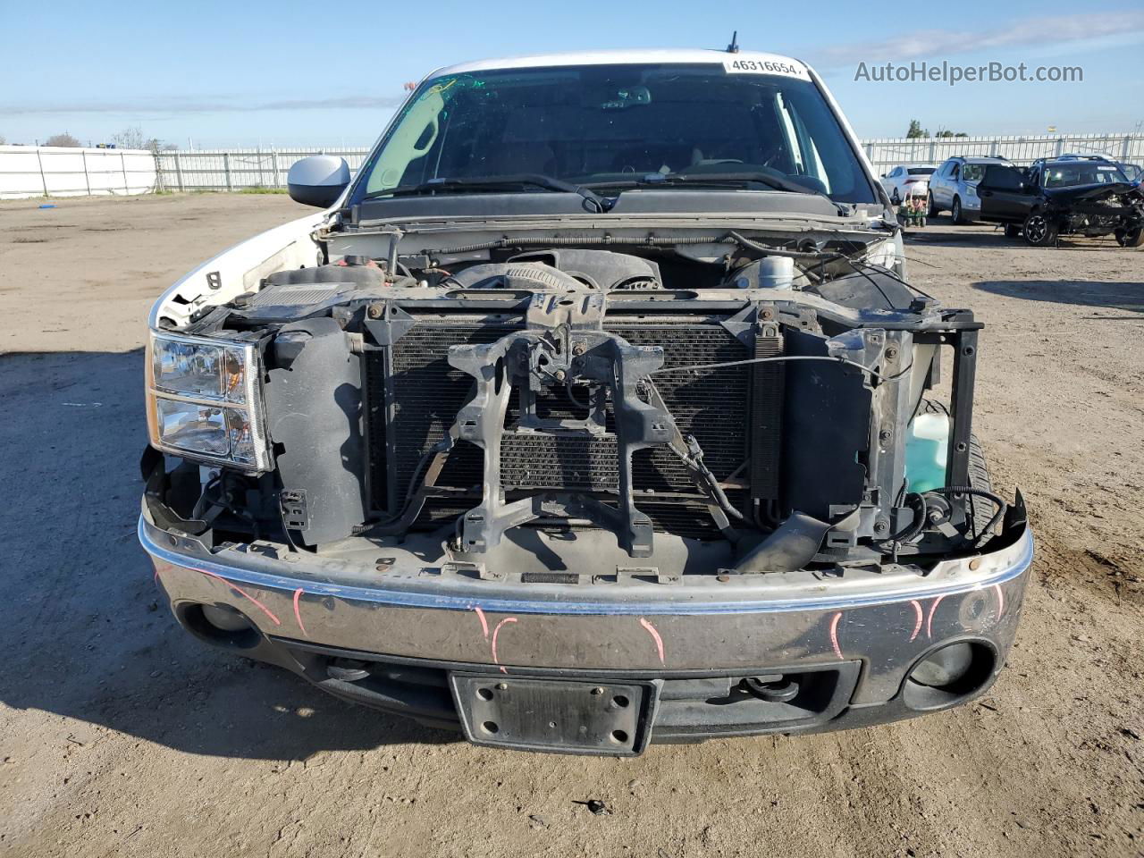 2008 Gmc Sierra C1500 Белый vin: 2GTEC19J381339608