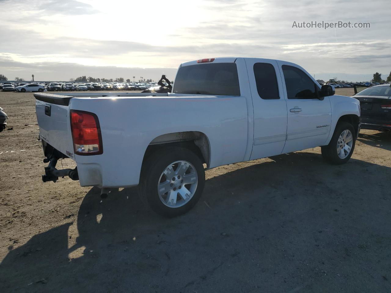 2008 Gmc Sierra C1500 White vin: 2GTEC19J381339608