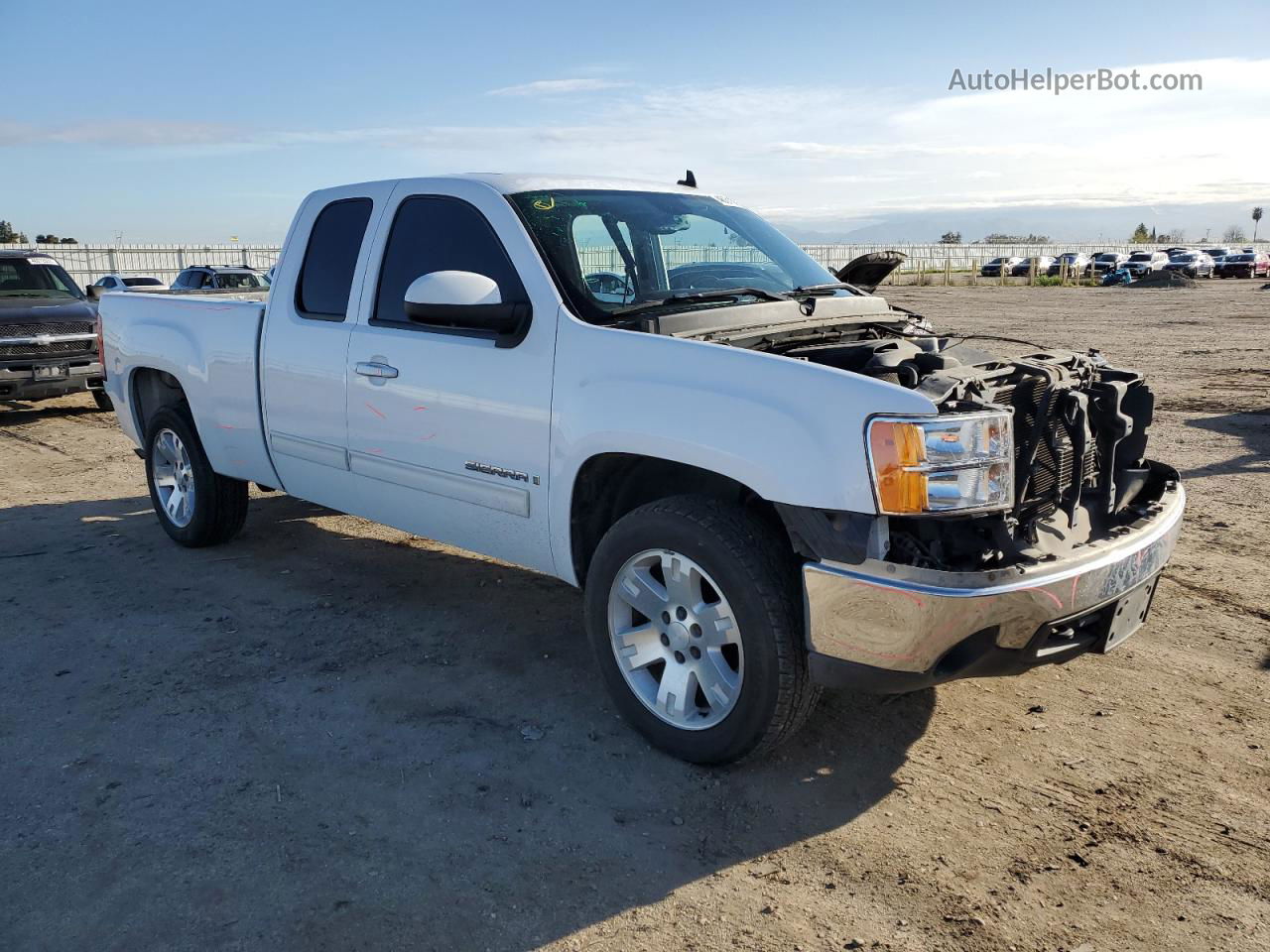 2008 Gmc Sierra C1500 Белый vin: 2GTEC19J381339608