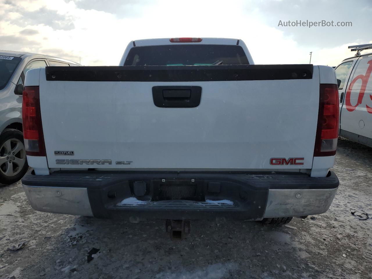 2008 Gmc Sierra K1500 White vin: 2GTEK133281318326