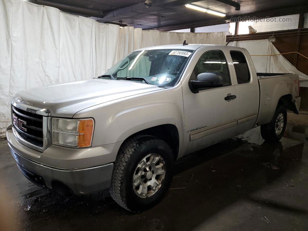 2008 Gmc Sierra K1500 Silver vin: 2GTEK19J081262179