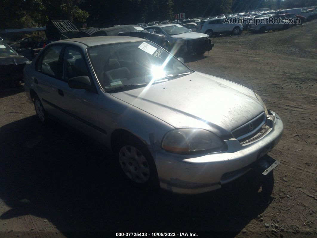 1998 Honda Civic Dx Silver vin: 2HGEJ6526WH513551