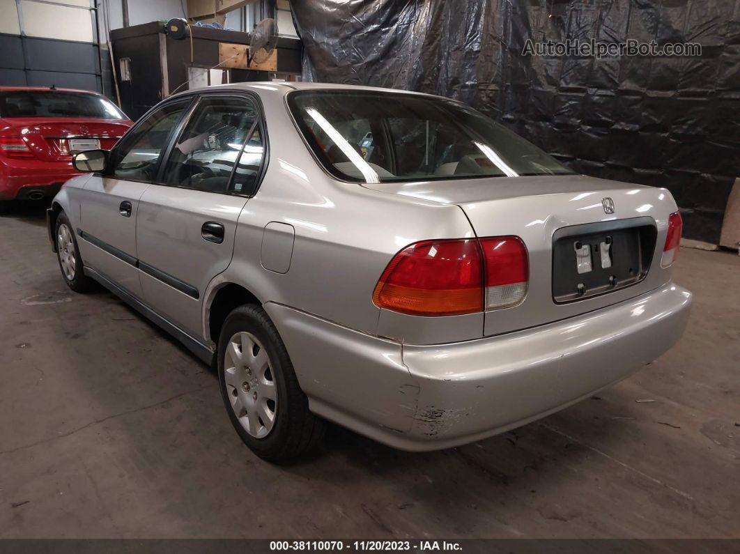 1998 Honda Civic Dx Silver vin: 2HGEJ6628WH523044