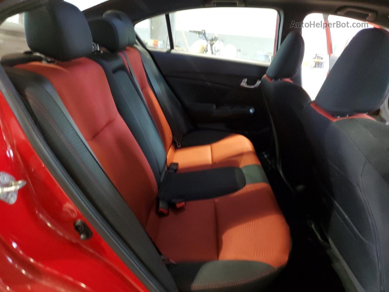 2015 Honda Civic Si Красный vin: 2HGFB6E50FH705446