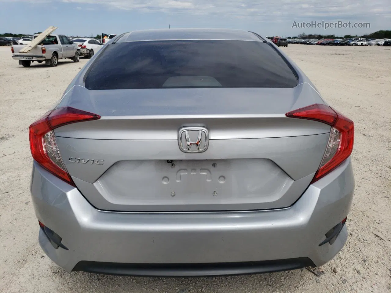 2017 Honda Civic Lx Серебряный vin: 2HGFC2F52HH538966