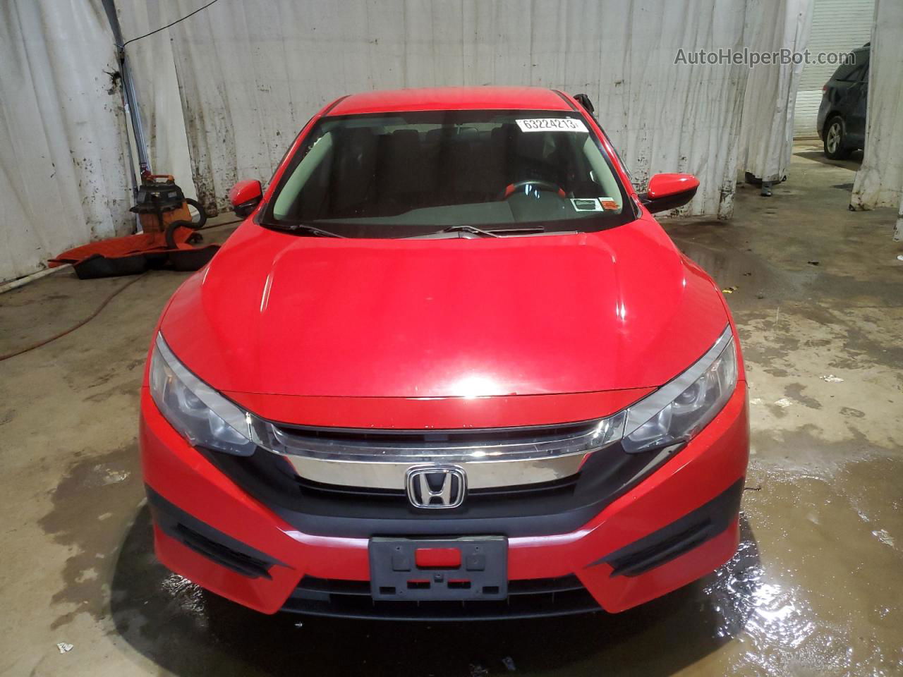 2017 Honda Civic Lx Red vin: 2HGFC2F55HH538184