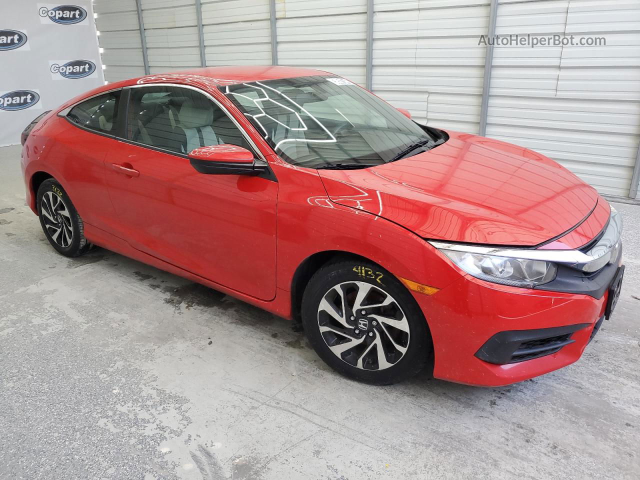 2017 Honda Civic Lx Red vin: 2HGFC4B58HH306454