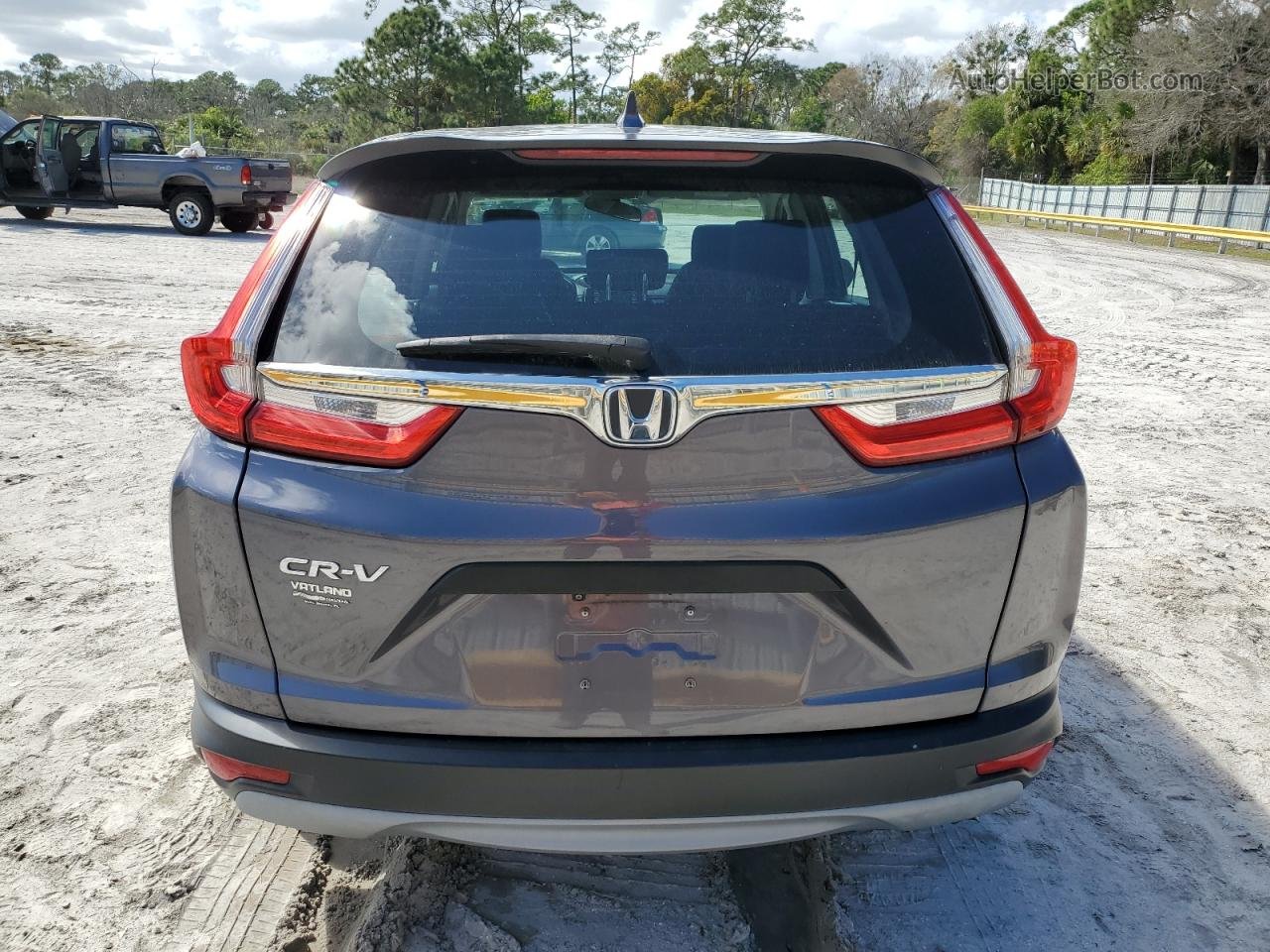 2018 Honda Cr-v Lx Gray vin: 2HKRW5H32JH413785