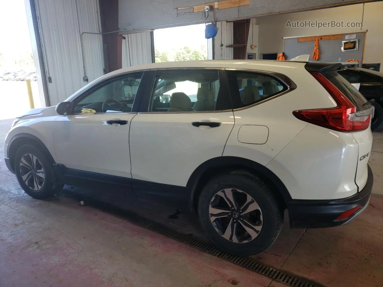 2017 Honda Cr-v Lx White vin: 2HKRW6H30HH201385