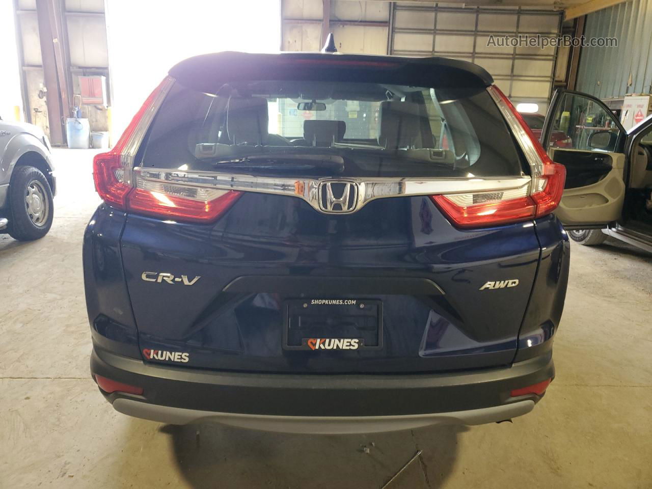 2018 Honda Cr-v Lx Blue vin: 2HKRW6H3XJH217888