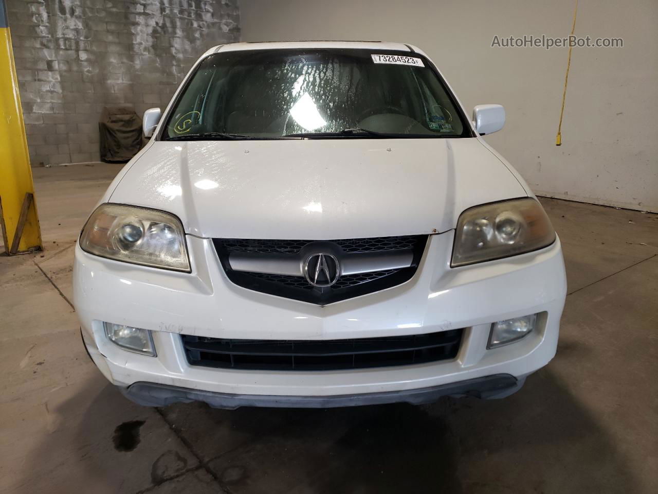 2005 Acura Mdx  White vin: 2HNYD18255H559866