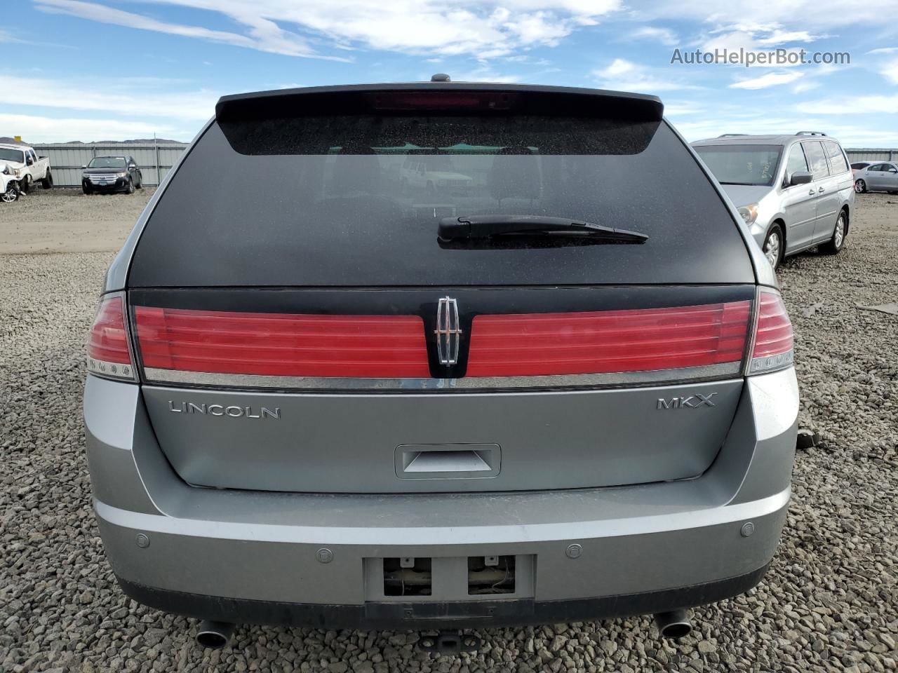 2007 Lincoln Mkx  Silver vin: 2LMDU68C87BJ34139