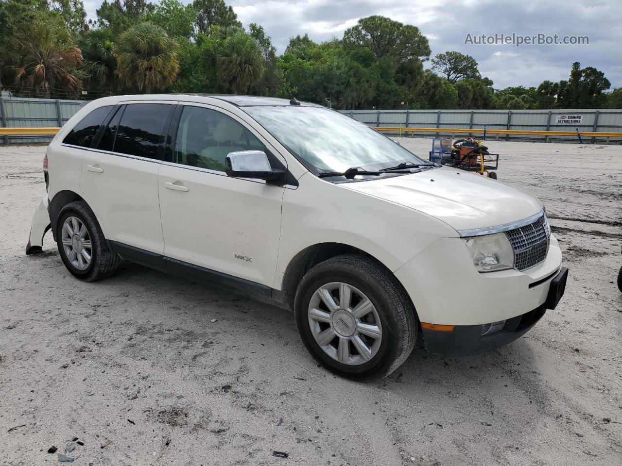 2007 Lincoln Mkx  White vin: 2LMDU68C97BJ19830