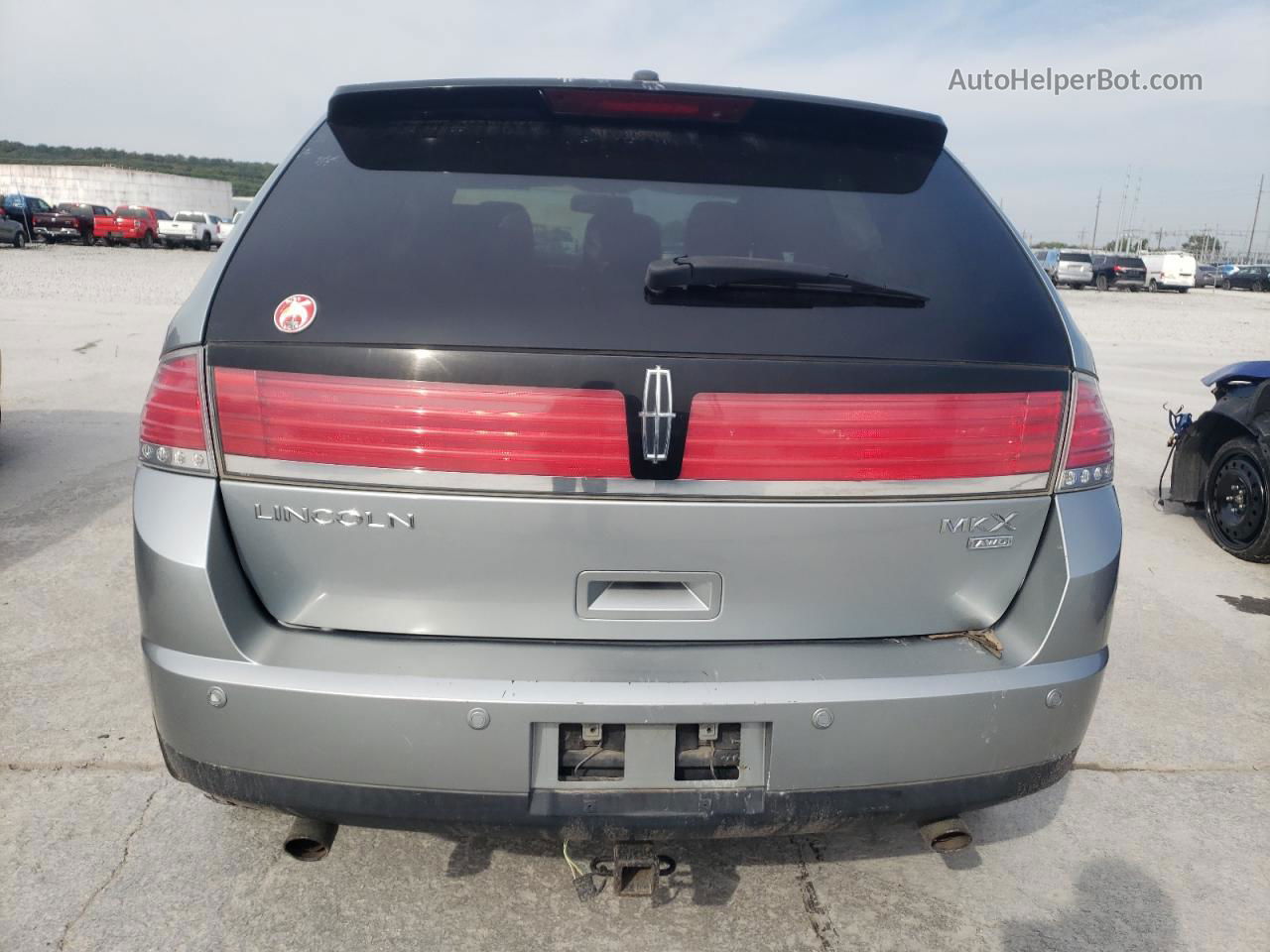 2007 Lincoln Mkx  Silver vin: 2LMDU88C57BJ18136