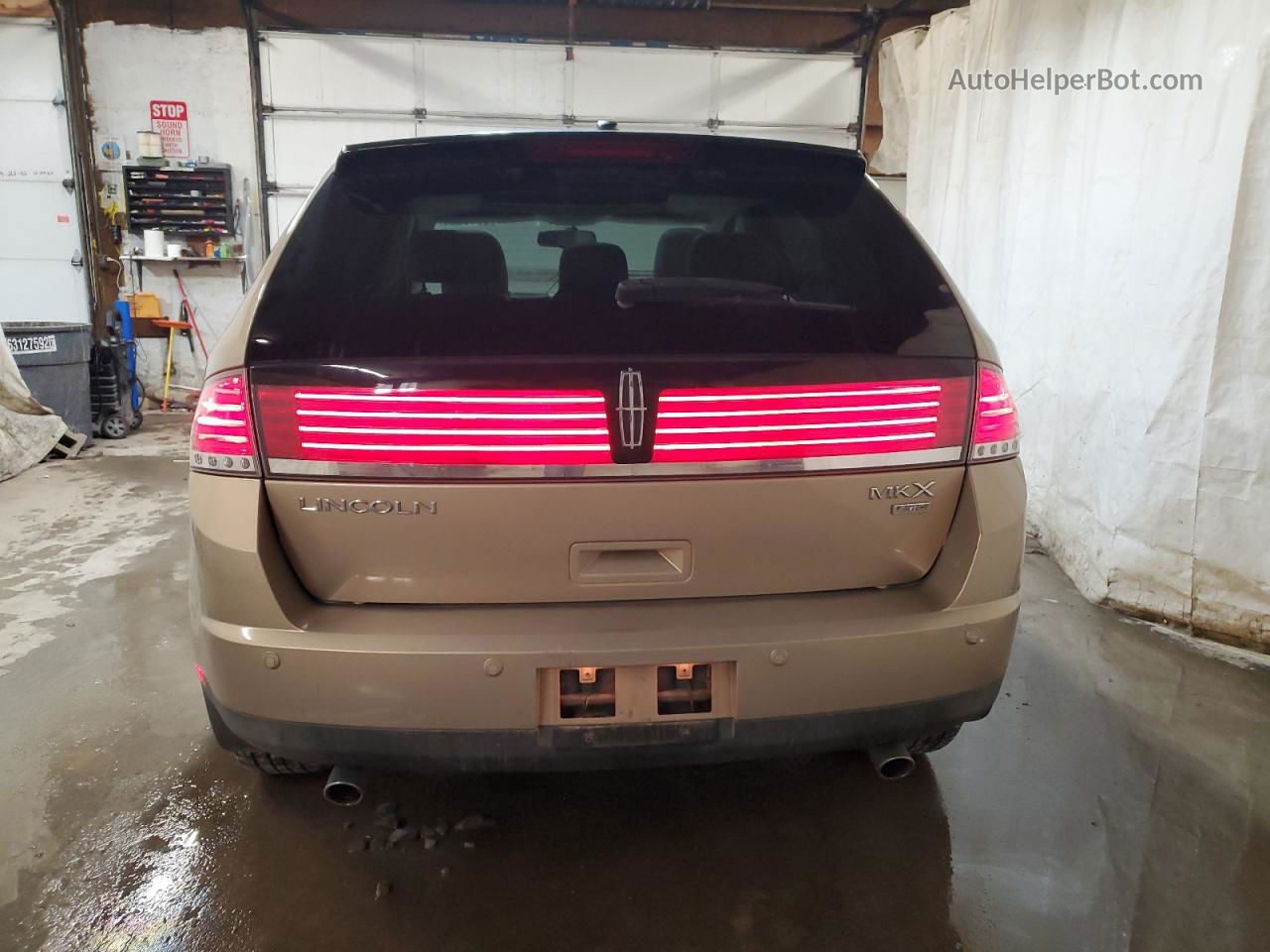 2007 Lincoln Mkx  Gold vin: 2LMDU88C57BJ35356