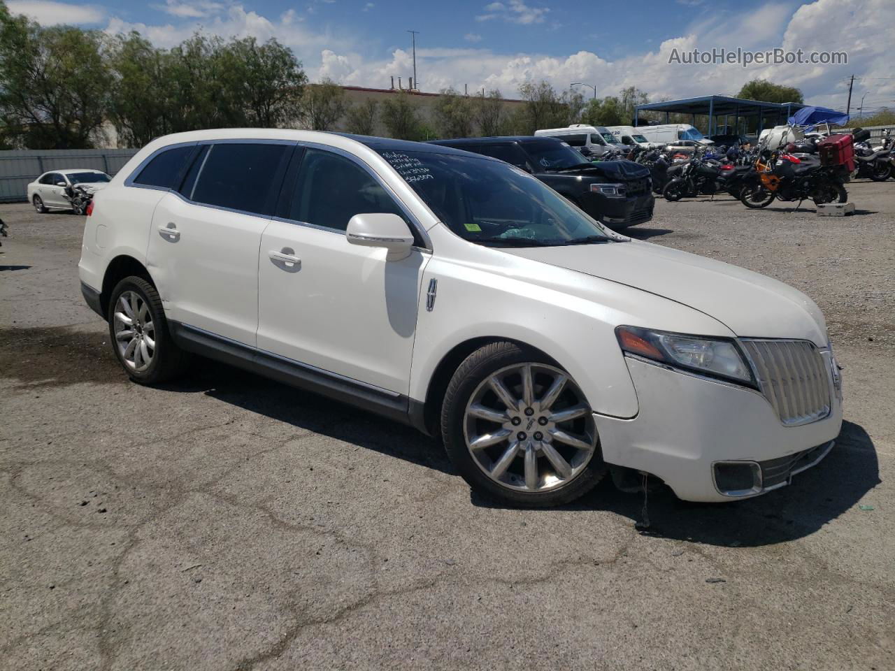 2010 Lincoln Mkt  Белый vin: 2LMHJ5AR7ABJ24745