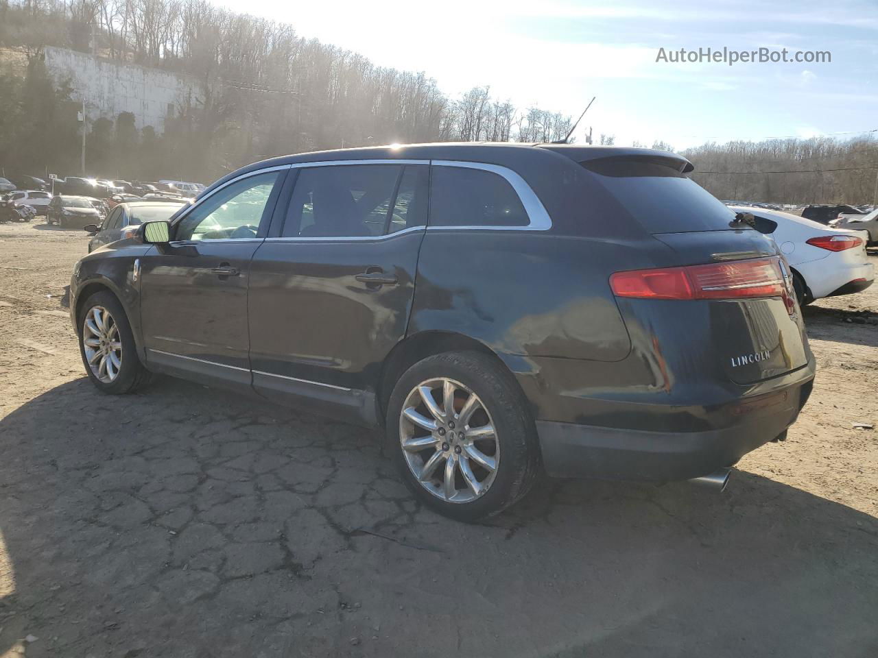 2010 Lincoln Mkt  Black vin: 2LMHJ5ARXABJ17241