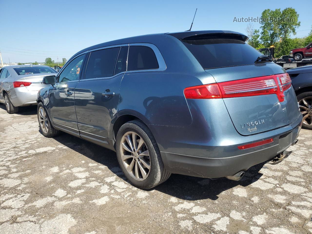 2010 Lincoln Mkt  Blue vin: 2LMHJ5AT0ABJ09502